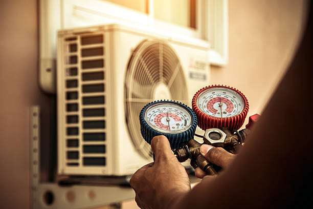 Professional Hvac technician working in Eveleth, MN